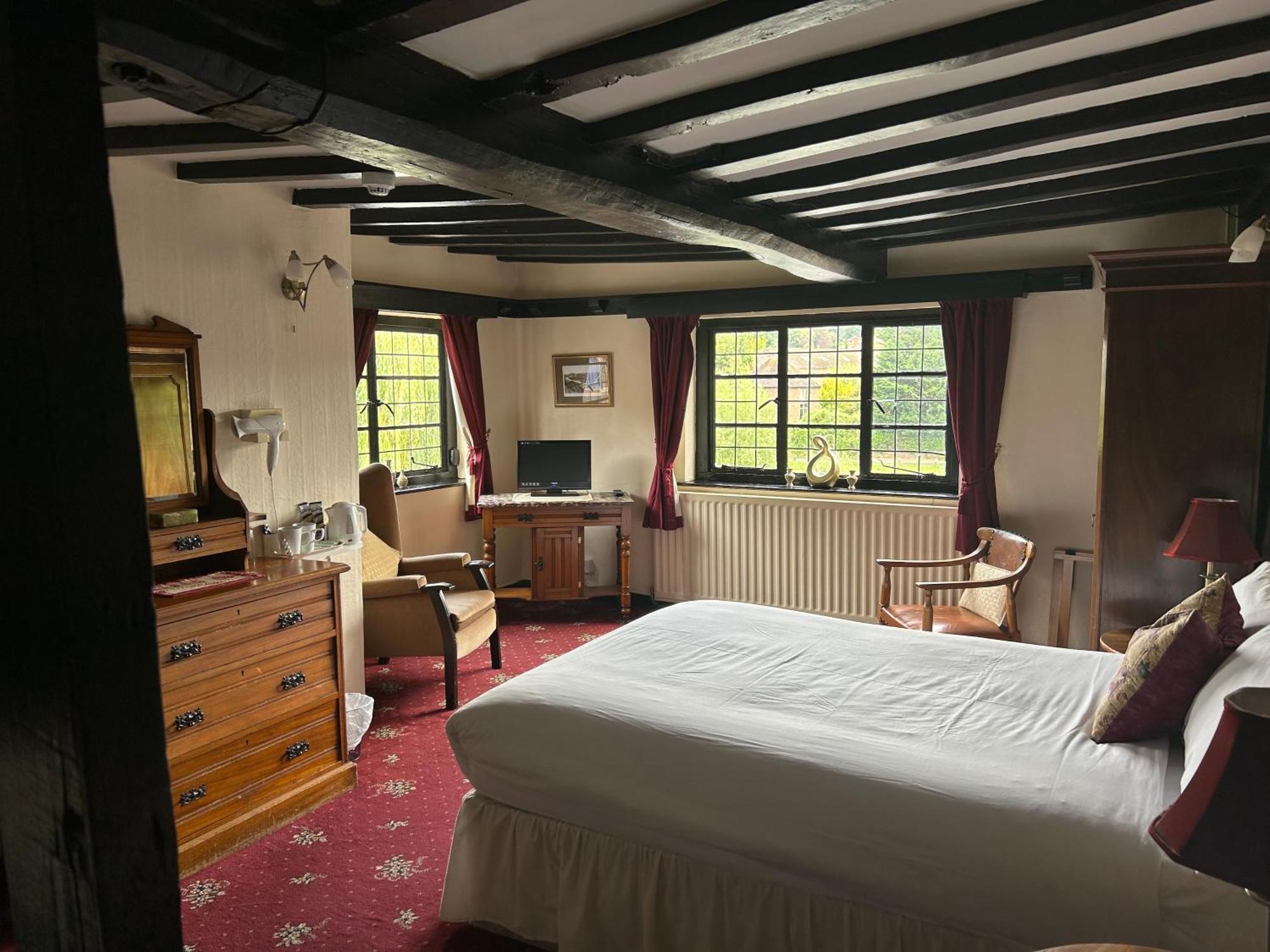 Bassa Villa Bridgnorth Buitenkant foto