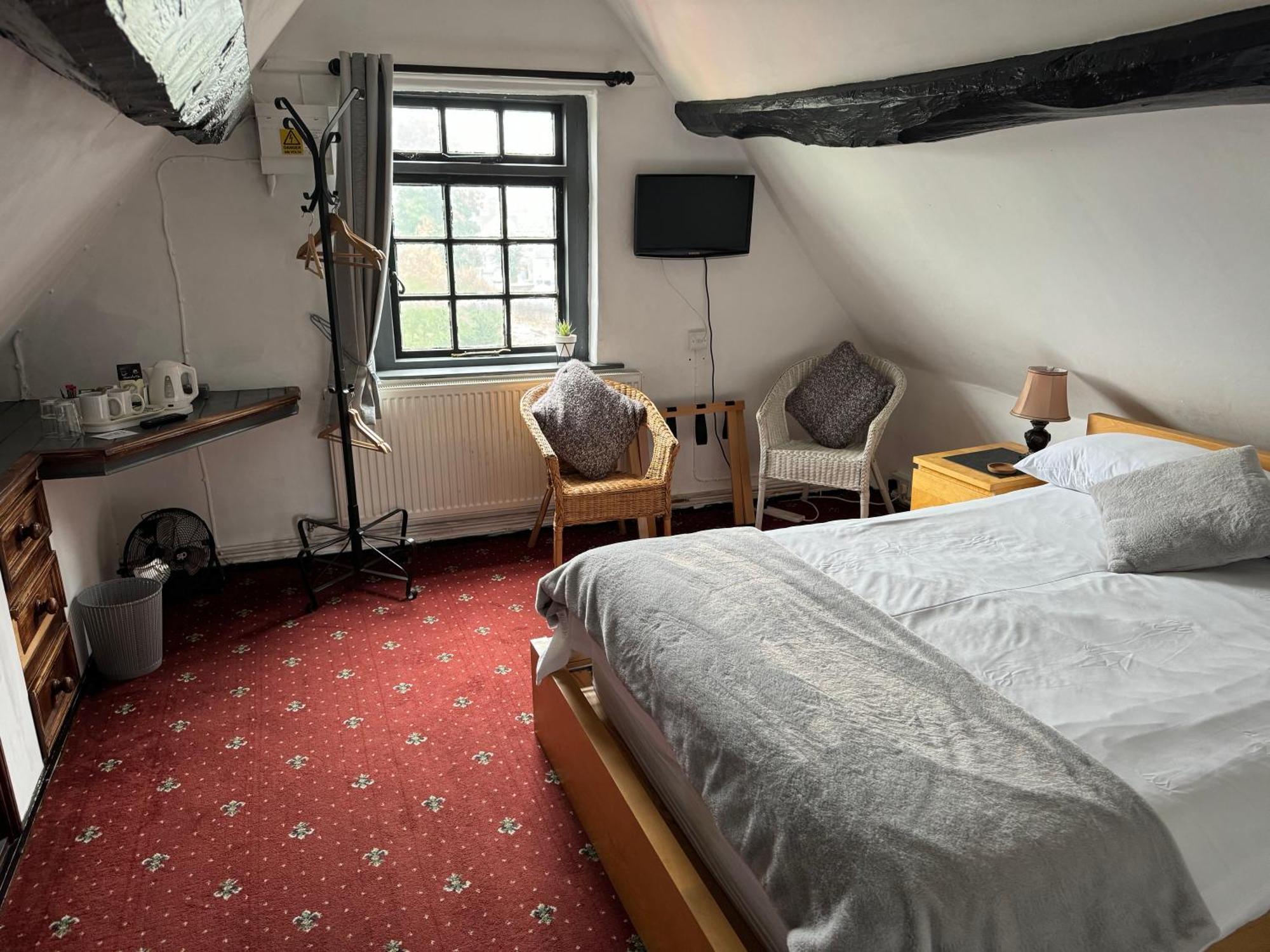 Bassa Villa Bridgnorth Buitenkant foto